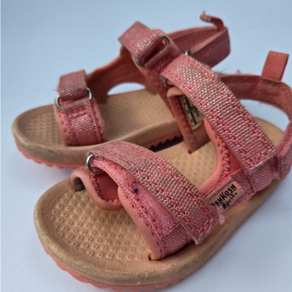 Oshkosh bhosh open toed pink sandals